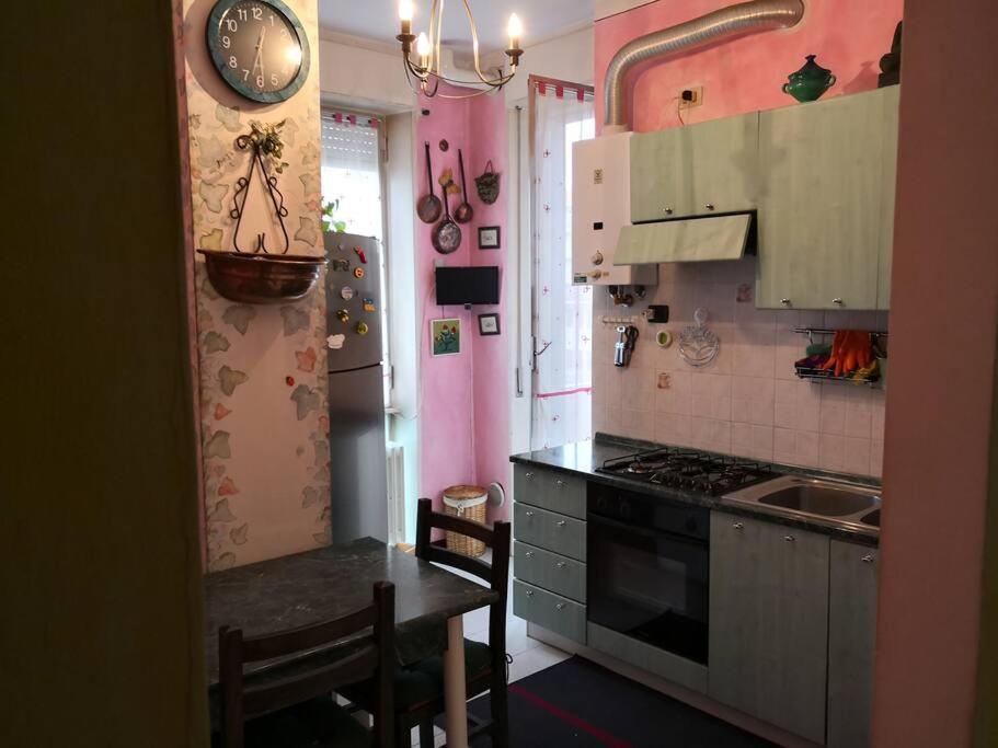 Appartamento Chic Vista Lago - Casa Janis Verbania Eksteriør bilde
